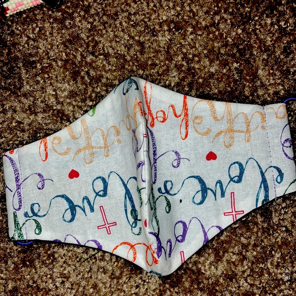I am selling masks, some are small and large